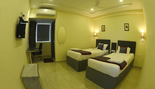 Basic Twin Room, City View