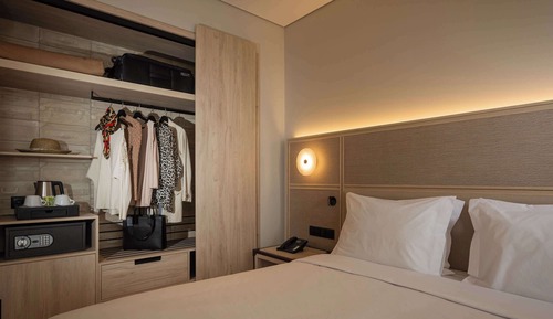 Superior Room, 1 Queen Bed, Accessible