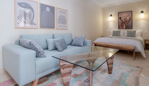 Deluxe Suite