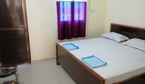 Deluxe AC Room