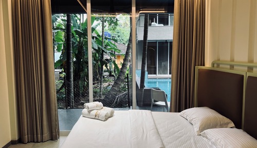 Royal Room