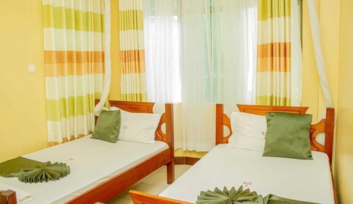 Apartment, 2 Bedrooms, Courtyard View
