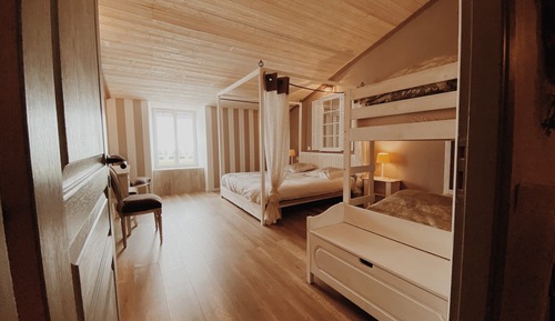 Gite 5 chambres avec piscine, sauna et jacuzzi