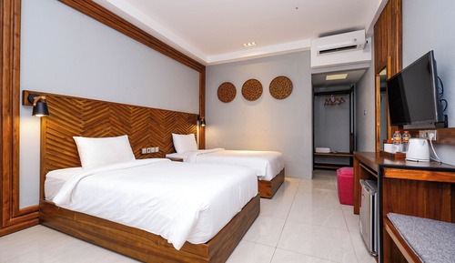 Deluxe Twin Room