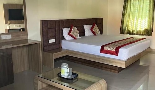 Deluxe Double Room, Balcony, Garden View