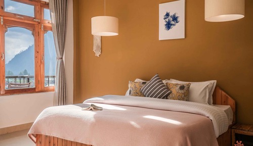 Deluxe Quadruple Room, Balcony, Mountain View
