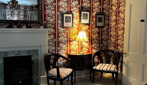 The Commodore Suite