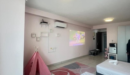Unicorn Theme Studio Near Ikea/Toppen