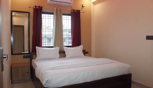 Deluxe Room, City View