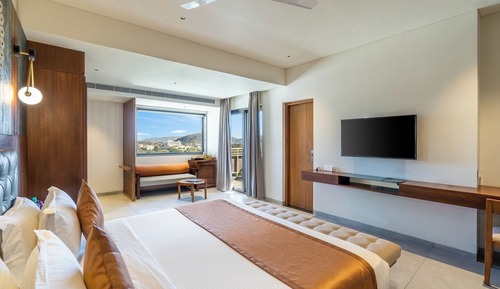 Luxury Suite