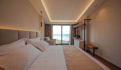 Deluxe Triple Room, Sea View