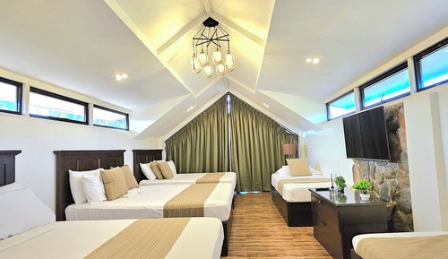 Deluxe Room, Lagoon View
