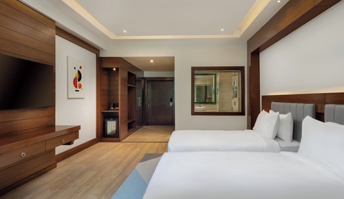Standard Room, 2 Twin Beds (Shivapuri Hills View)