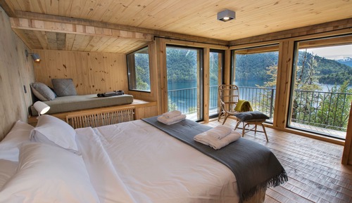 Deluxe Room, Balcony, Lake View