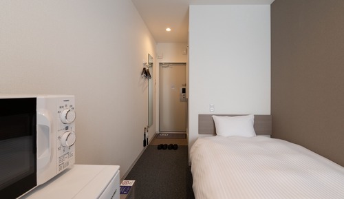 Standard Twin Room (check-in is not available after 10PM)