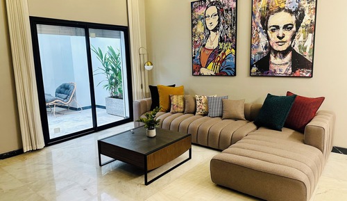 Luxury Apartment