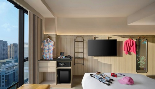 Room, 1 Queen Bed, Non Smoking, City View