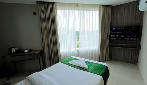 Standard Room, City View
