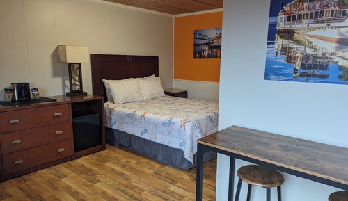 Economy Single Room, 1 Queen Bed, Non Smoking