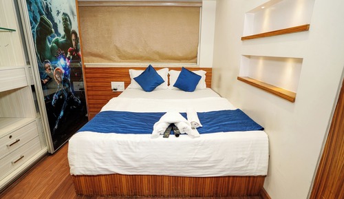 Double Room with Private External Bathroom