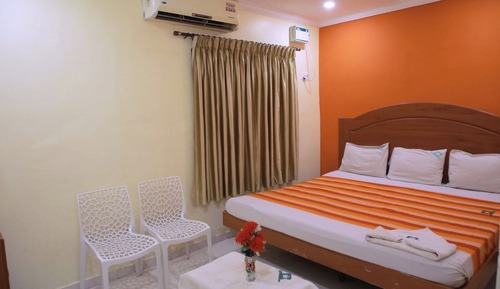 Economy Room