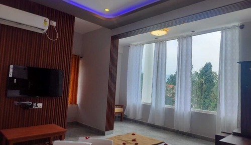 Luxury Room, Pool View