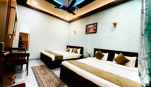 Deluxe Quadruple Room