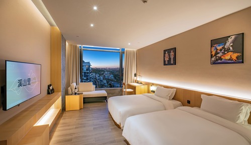 Luxury Twin Room, Lake View