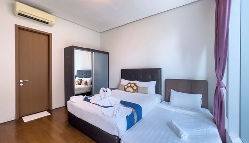 Family Apartment, City View