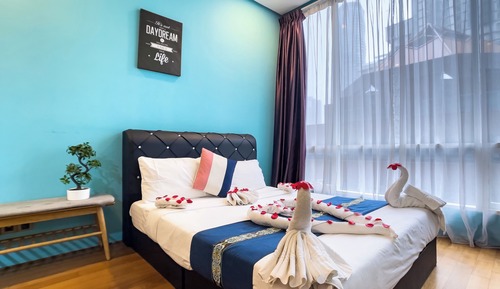 Deluxe Apartment, City View