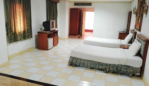 Standard Twin Room