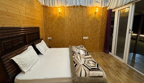Luxury Maharaja Room