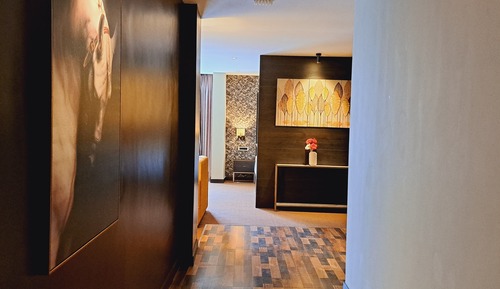 Luxury Suite, Jetted Tub, Mountain View