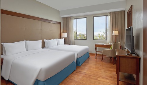 Suite, 2 Queen Beds, Garden View