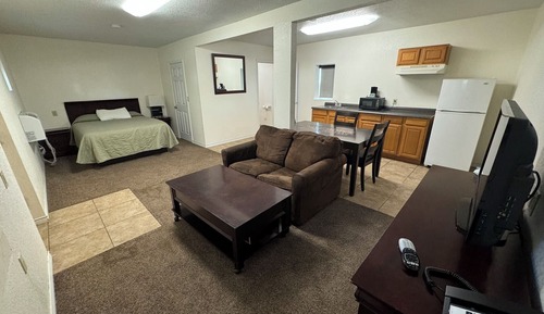 Family Suite, 1 Queen Bed with Sofa bed, Courtyard Area
