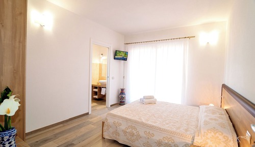 Superior Double Room, Garden View