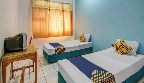 Basic Twin Room