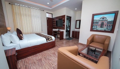 Junior Suite with Riverview