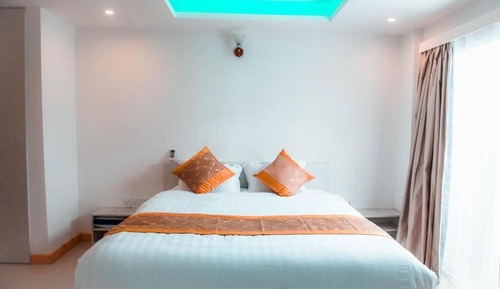 Deluxe Double Room, City View