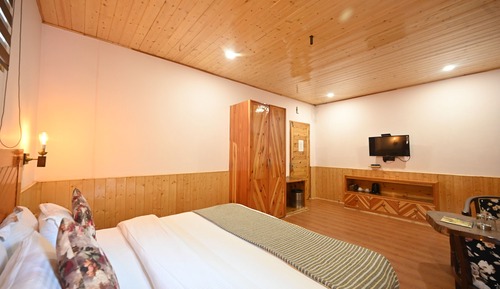 Senior Room
