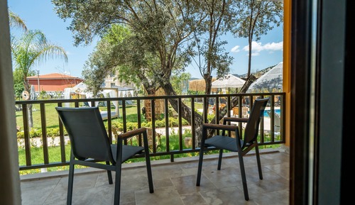 Standard Room, Garden View