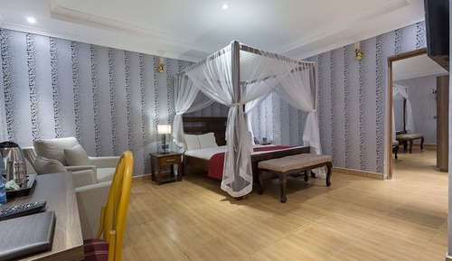 Executive Room