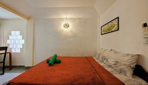 Deluxe Double Room with Air-conditioner