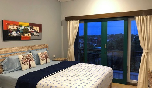 Basic Apartment, Garden View