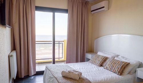 Premium Apartment, Sea View 5