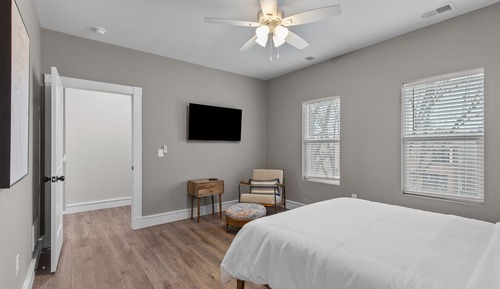 House, Multiple Beds, Patio, City View ((#19) 3323 Vista Ave)