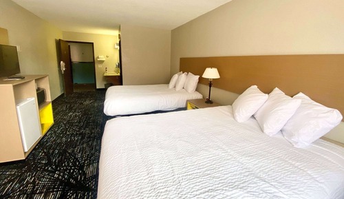 Room, 2 Double Beds, Mobility Accessible, Non Smoking (Roll-in Shower)