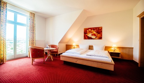 Grand Double Room, 1 King Bed, Private Bathroom