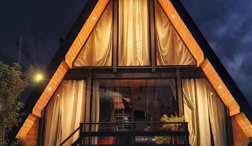 Romantic Cabin