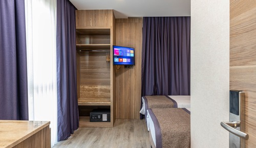Economy Room, City View